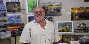 Riaan Jacobs sorg vir puik fotoâ€™s vir Bâ€™Bos Plaasmark se Facebook-blad